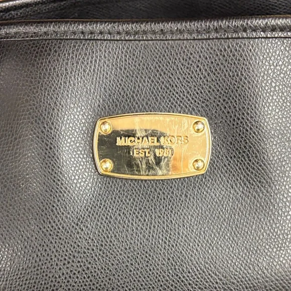 Michael Kors Elegant Black Leather Tote Bag